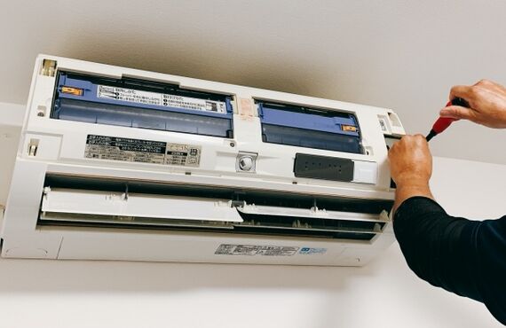 お掃除機能付きエアコン掃除の料金お見積もり。熊本のエアコン掃除はリノハンズ