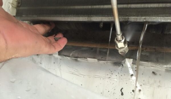 エアコンの洗浄